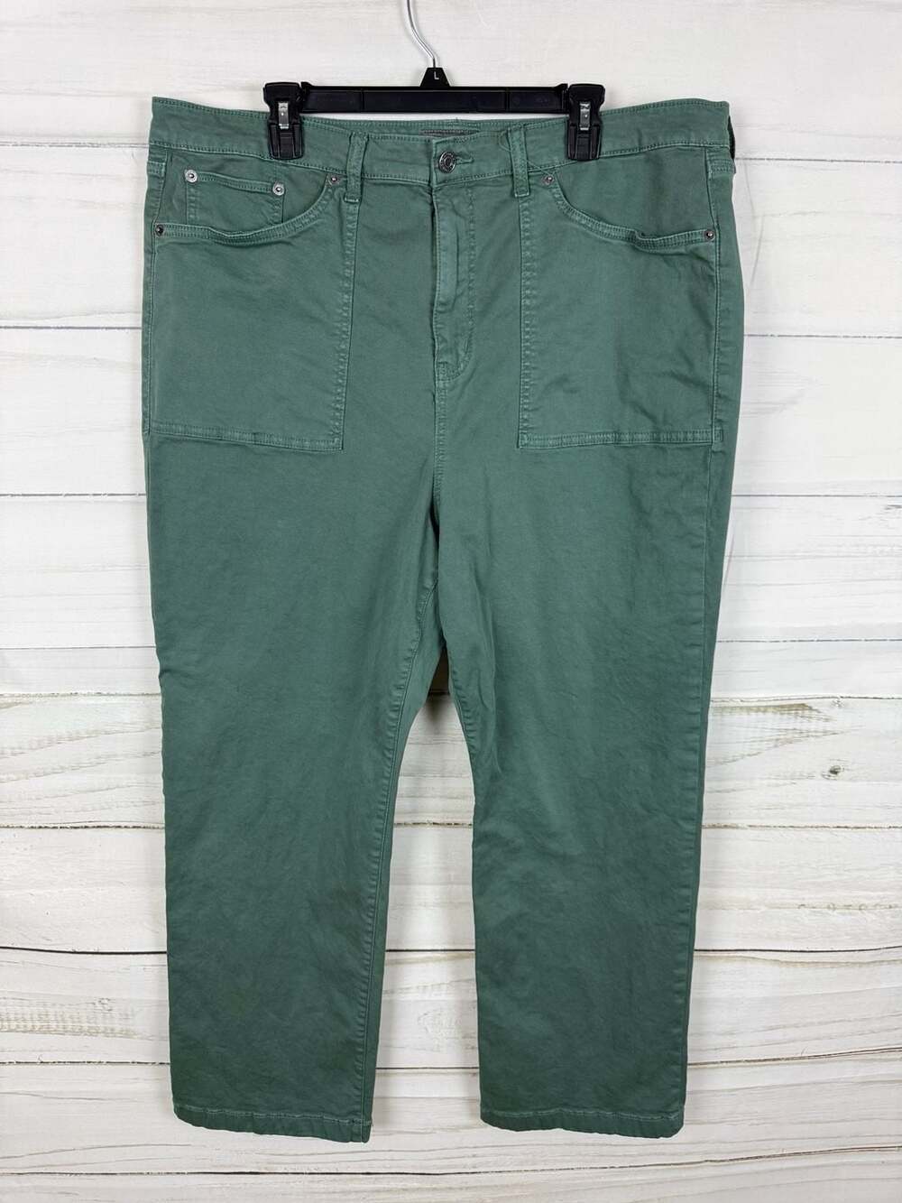 Torrid High-Rise Straight Utility Pant in Green
